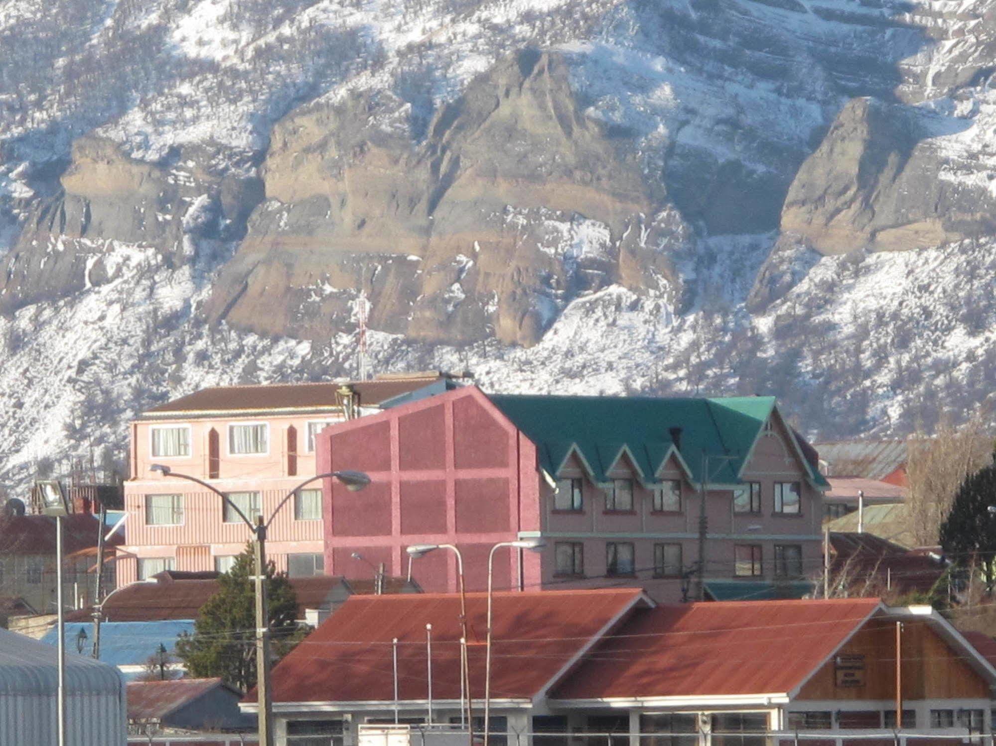 بويرتو ناتالز Hotel Saltos Del Paine المظهر الخارجي الصورة